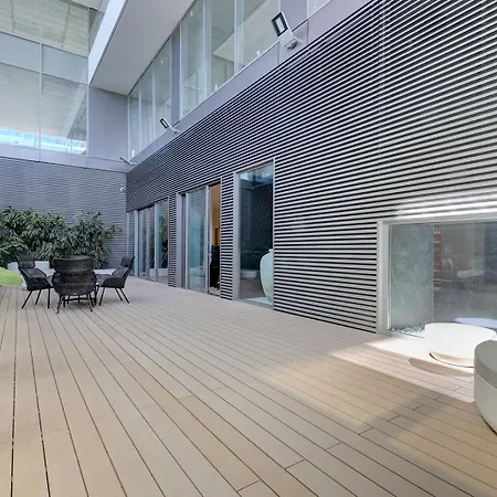 Luxury Front 2 Bed In Towers דירה מאלגה