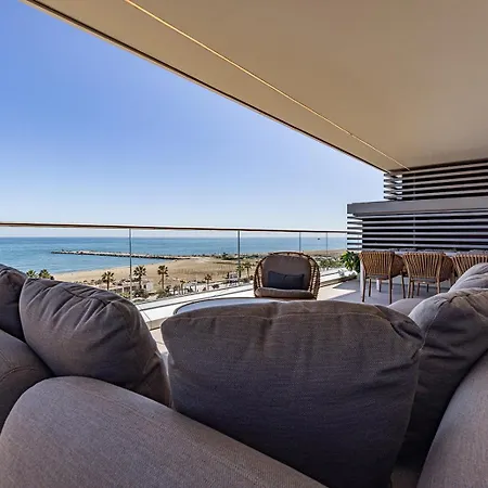Luxury Front 2 Bed In Towers